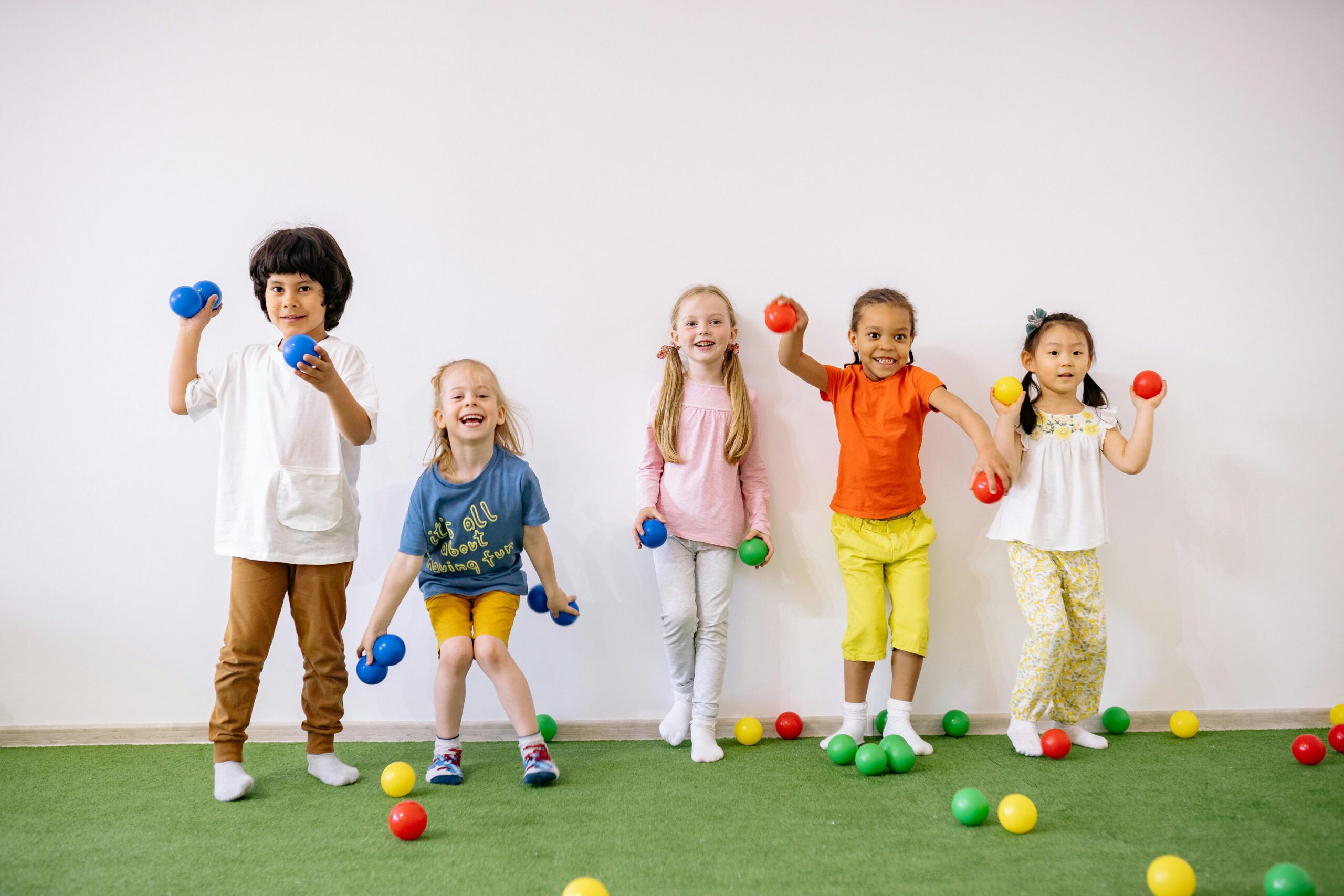Guia Completo de Inclusão Infantil: Como ensinar crianças a respeitar e acolher a neurodiversidade